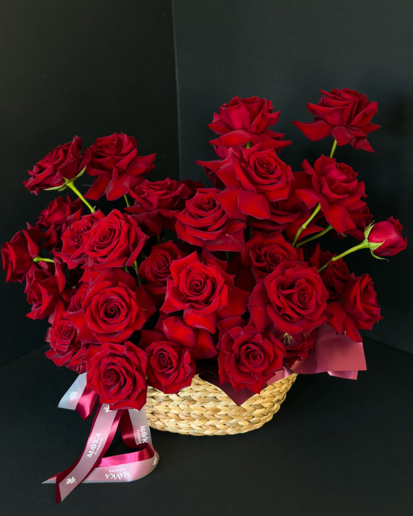 Red Rose Basket