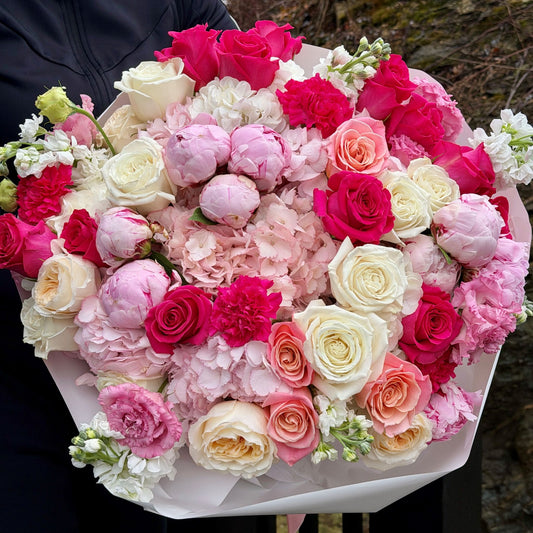 Bouquets - Pink Delight