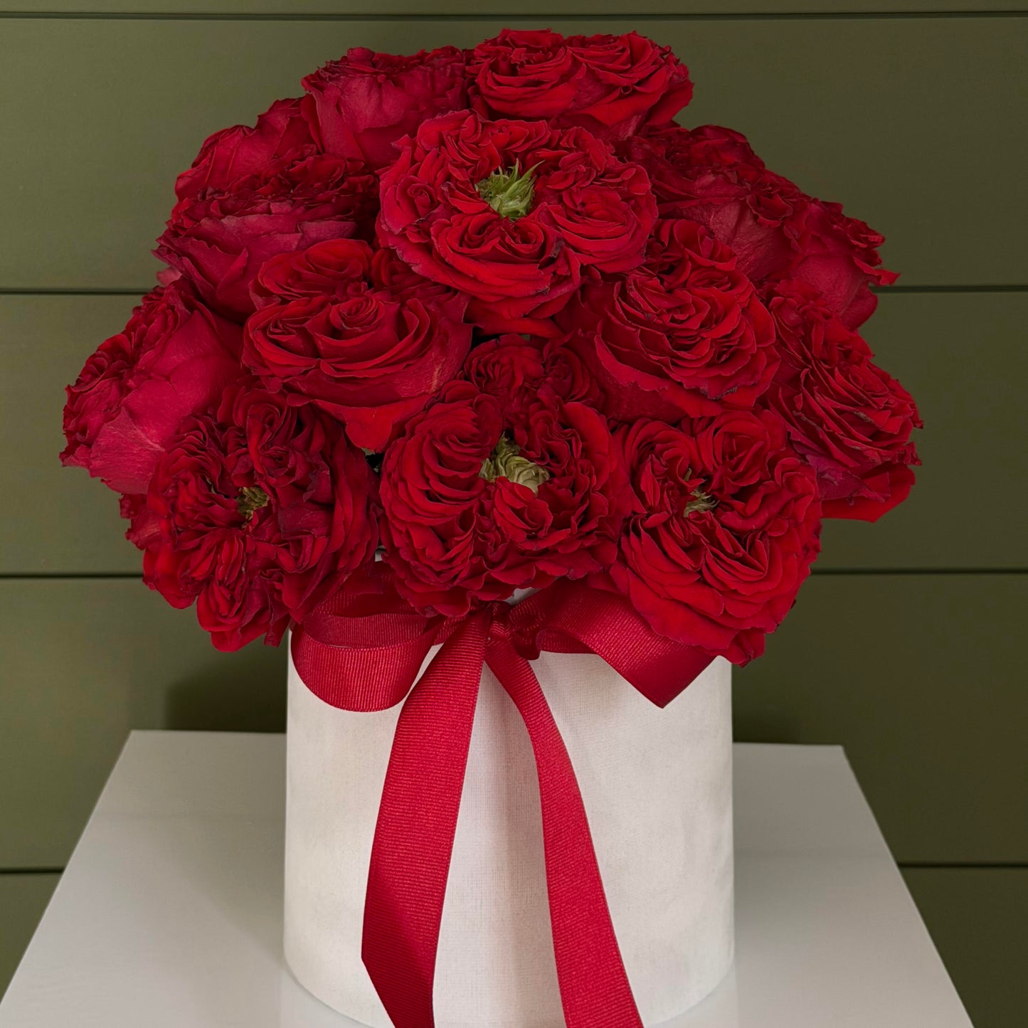 Box & Basket Arrangements - Scarlet Bloom
